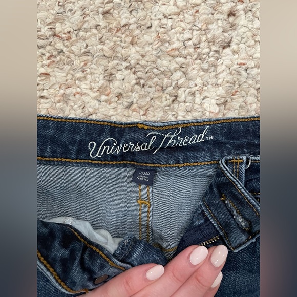 {Universal Thread} Skinny Jeans Size 2/26 R - Picture 3 of 10